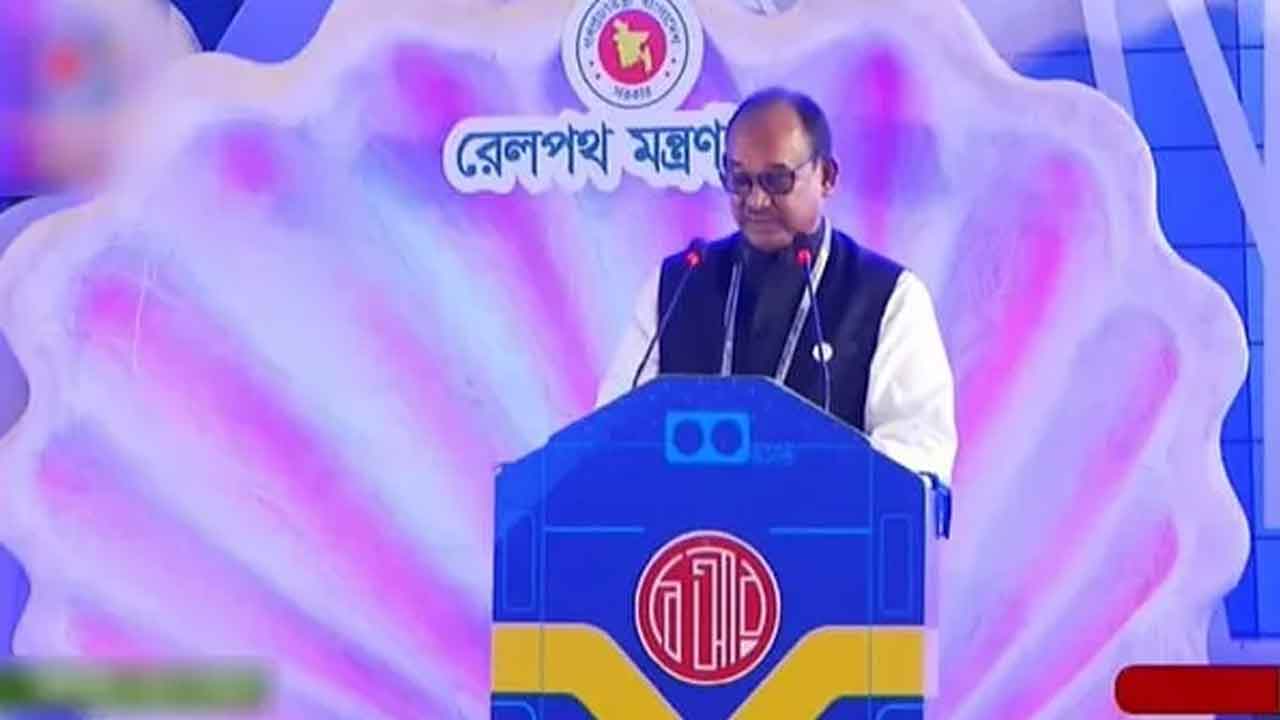 ডিসেম্বর থেকেই ঢাকা-কক্সবাজার রুটে ট্রেন চলবে: রেলমন্ত্রী