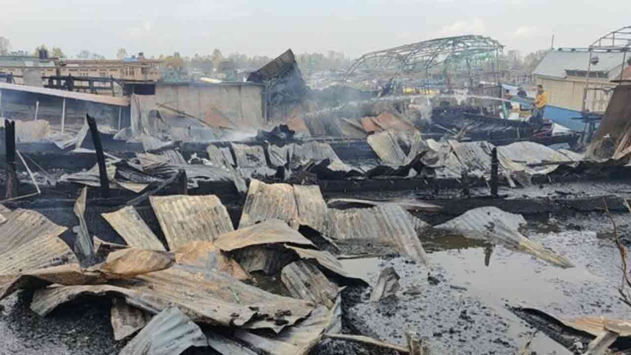 কাশ্মীরে ঘুরতে গিয়ে লাশ হলেন তিন বাংলাদেশি