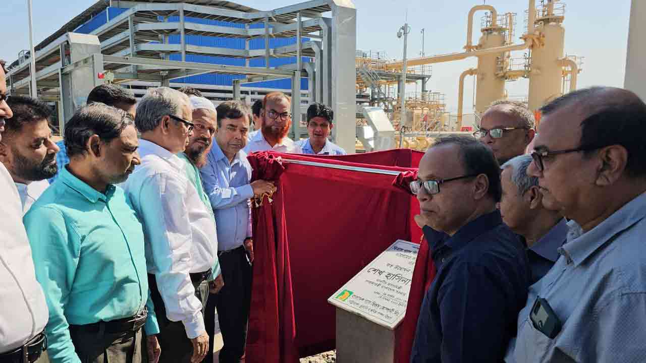 তিতাস ও নরসিংদী গ্যাস ফিল্ডে ৫টি কম্প্রেসর স্থাপন