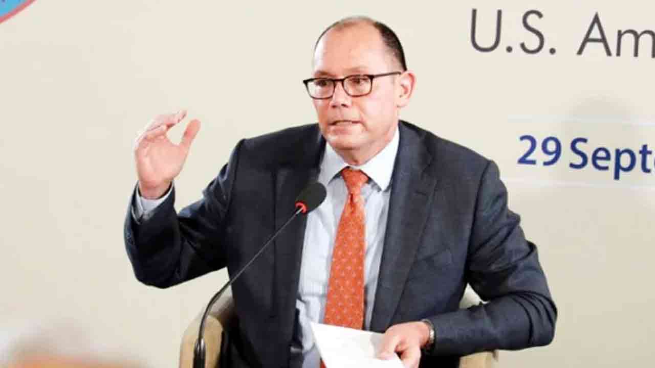 আইএমএফ-বিশ্বব্যাংকের কর্মকর্তাদের সঙ্গে পিটার হাসের মধ্যাহ্নভোজ