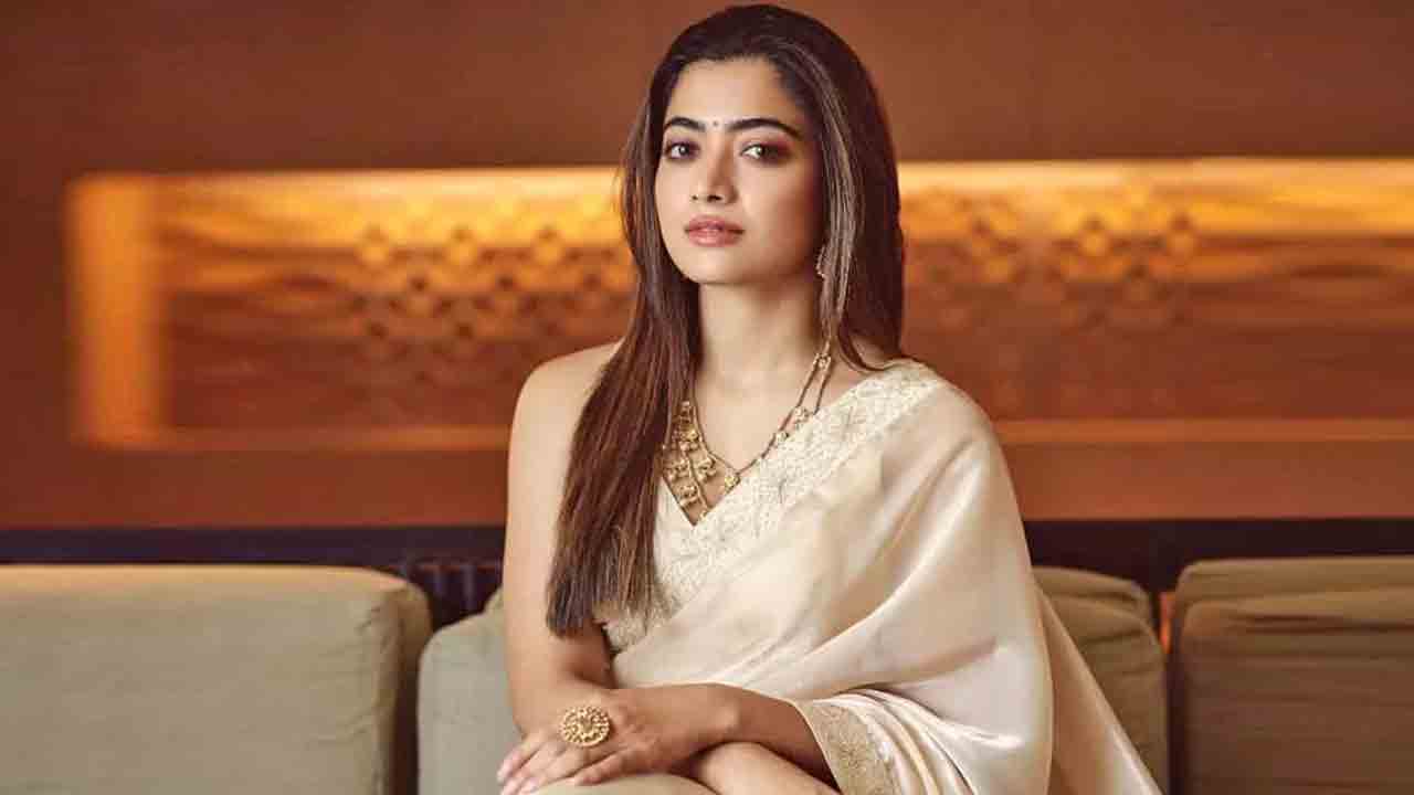 রাশমিকার বিকৃত ভিডিও প্রকাশের অভিযোগে কিশোর গ্রেপ্তার