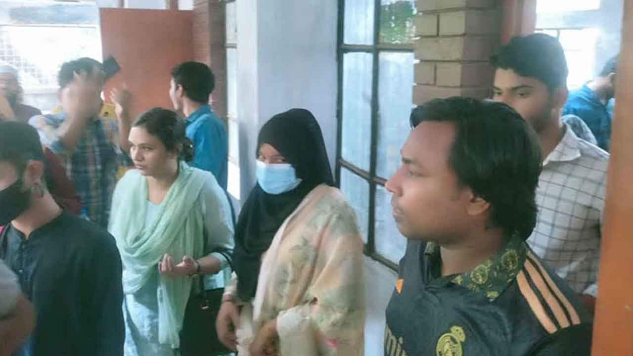 এখনই আমি কিছু বলতে চাই না: খাদিজা