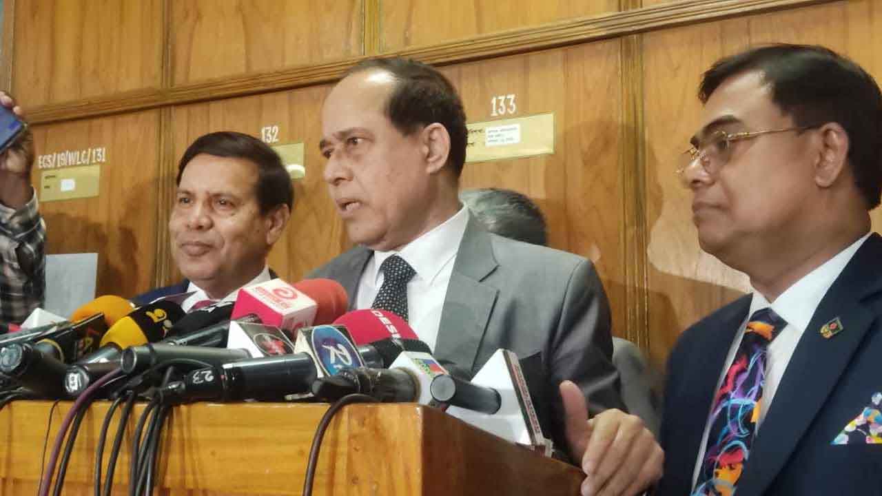 ‘যথাসময়ে নির্বাচন করতে আমরা সাংবিধানিকভাবে বাধ্য’