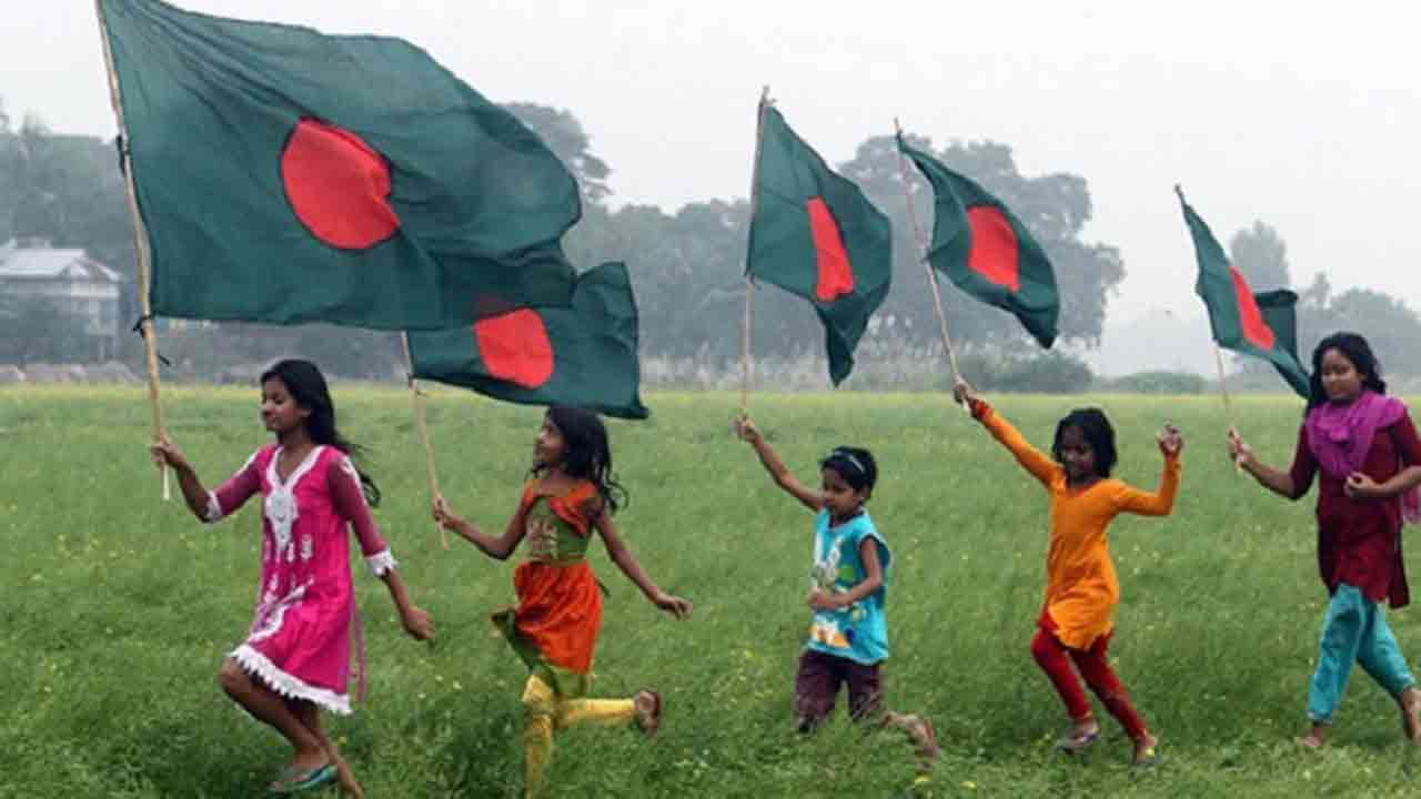 গৌরবদীপ্ত বিজয়ের মাস শুরু