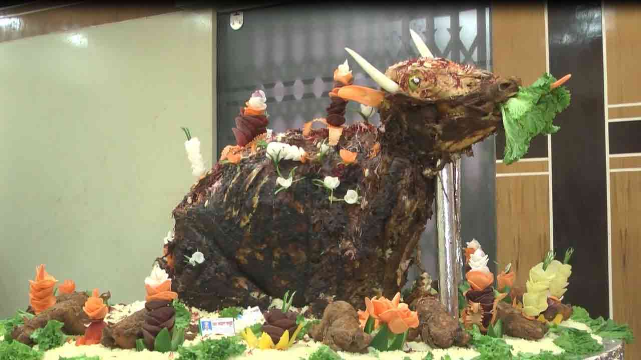 নতুন জামাই খাবে ‘আস্ত গরুর সাগরনা’