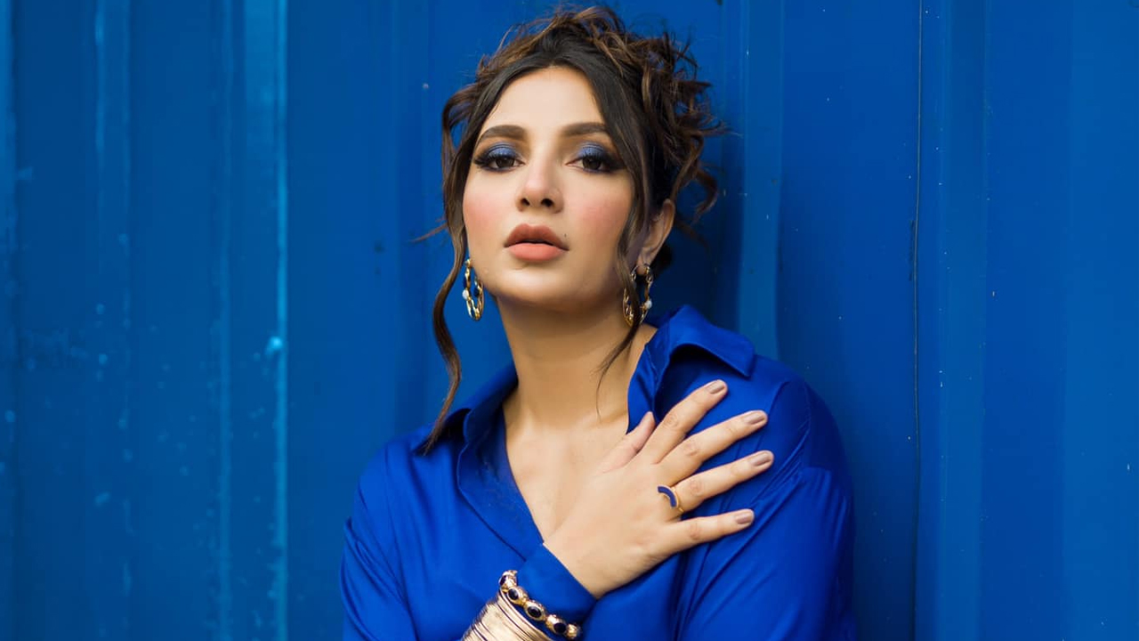 শরীর নিয়ে কটাক্ষের জবাব দিলেন শুভশ্রী