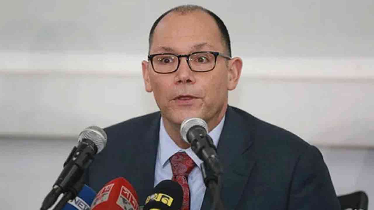 শক্তিশালী শ্রম আইন বাস্তবায়ন অত্যন্ত গুরুত্বপূর্ণ: পিটার হাস