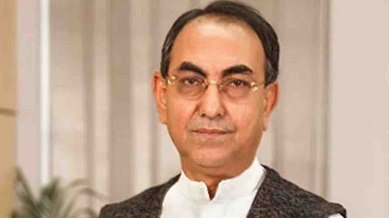 দুদকের মামলায় মির্জা আব্বাসের রায় পেছাল