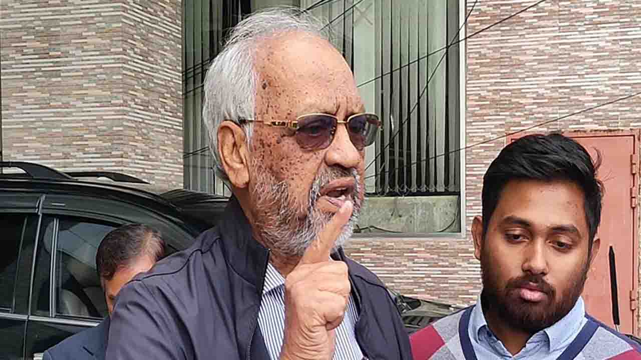 প্রার্থিতা ফিরে পেলেন মেজর আখতারুজ্জামান