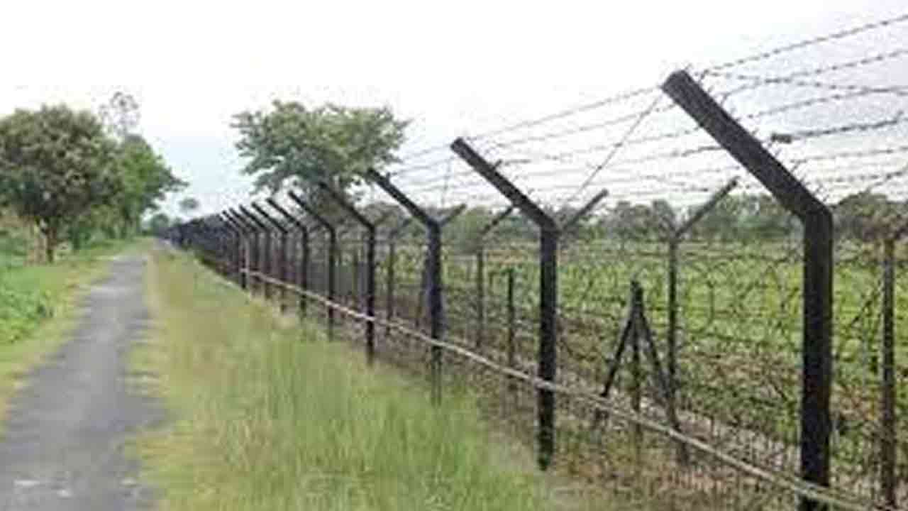 বাংলাদেশি যুবককে ধরে নিয়ে গেছে বিএসএফ