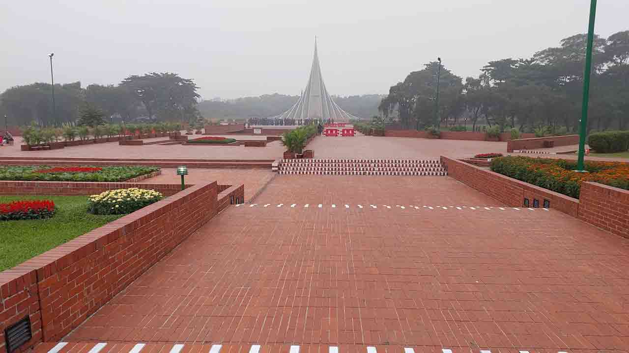 বীর শহিদদের শ্রদ্ধা জানাতে প্রস্তুত জাতীয় স্মৃতিসৌধ