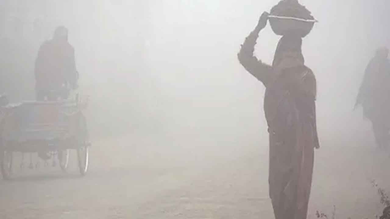 শীতে দুর্ভোগে নিম্ন আয়ের মানুষ