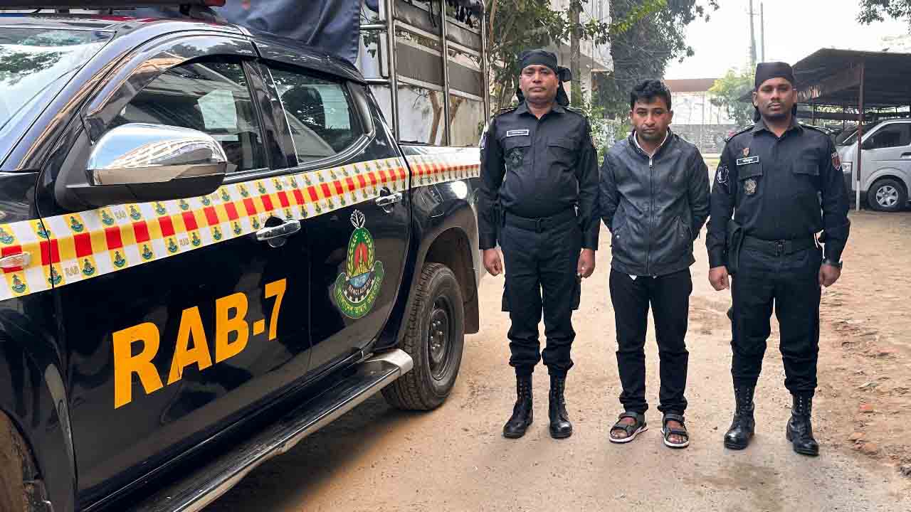 ফেনীতে ২৭ হাজার পিস ইয়াবা ট্যাবলেটসহ গ্রেপ্তার ১