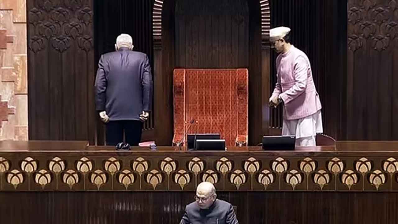 ভারতে ৭৮ এমপি সাময়িক বরখাস্ত