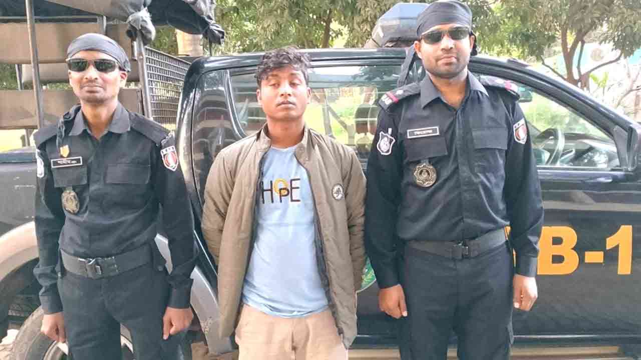 প্রাইভেটকারে রংপুর থেকে গাঁজা যাচ্ছিল ঢাকায়, অতপর...