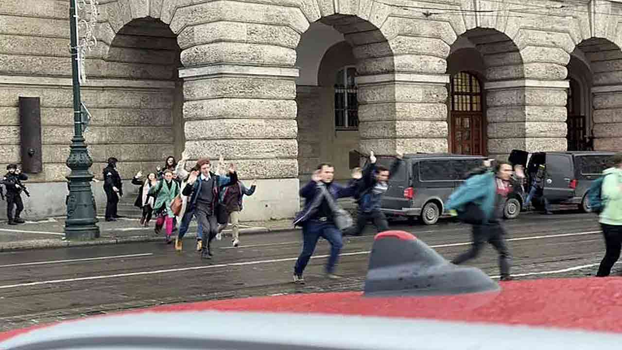 প্রাগে বিশ্ববিদ্যালয়ে বন্দুকধারীর গুলিতে নিহত ১৪