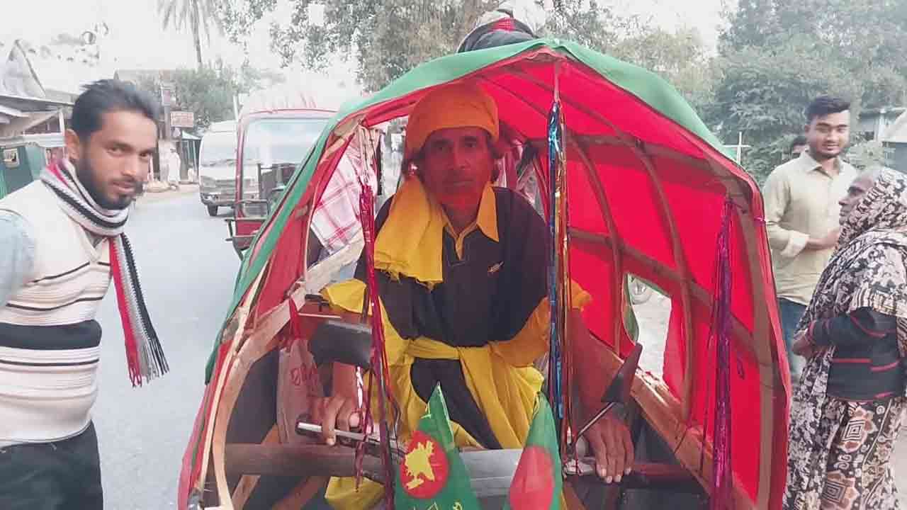 মমতাজকে ভালোবেসে মাগুরা থেকে নৌকা নিয়ে সিংগাইরে শহর আলী