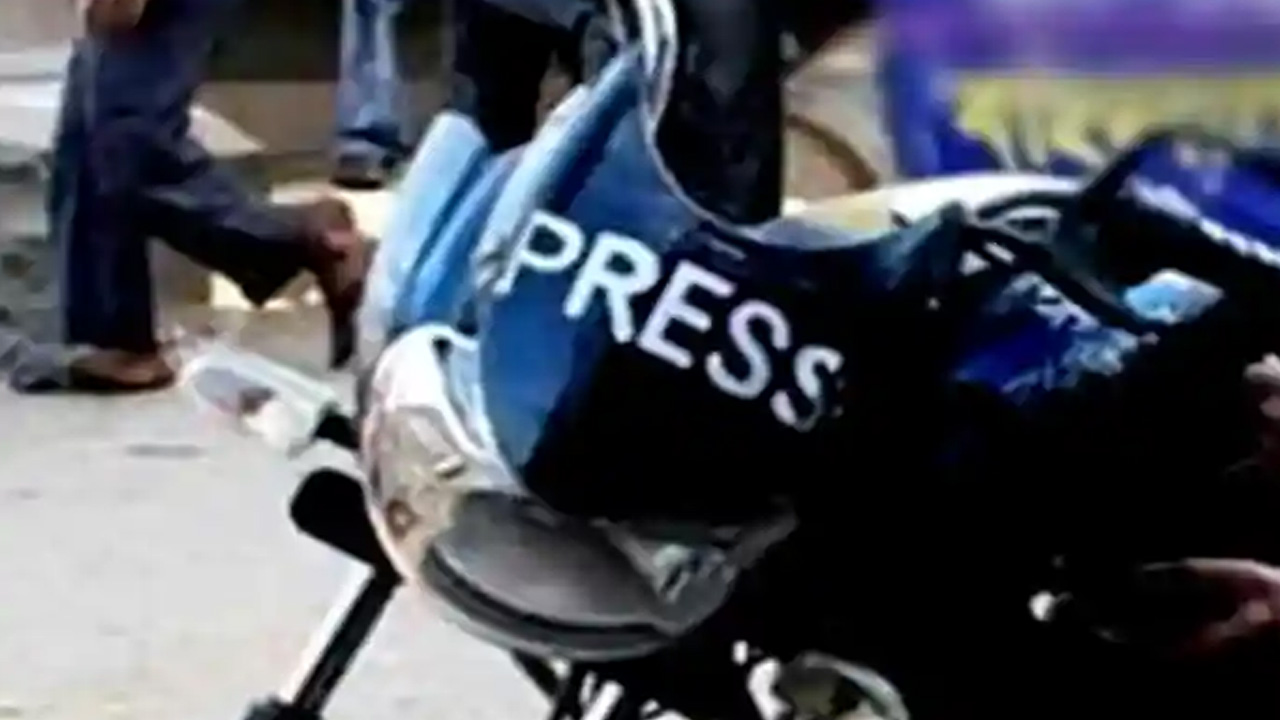 ‘নির্বাচনের দিন সাংবাদিকদের মোটরসাইকেল ব্যবহারে নিষেধাজ্ঞা নেই’