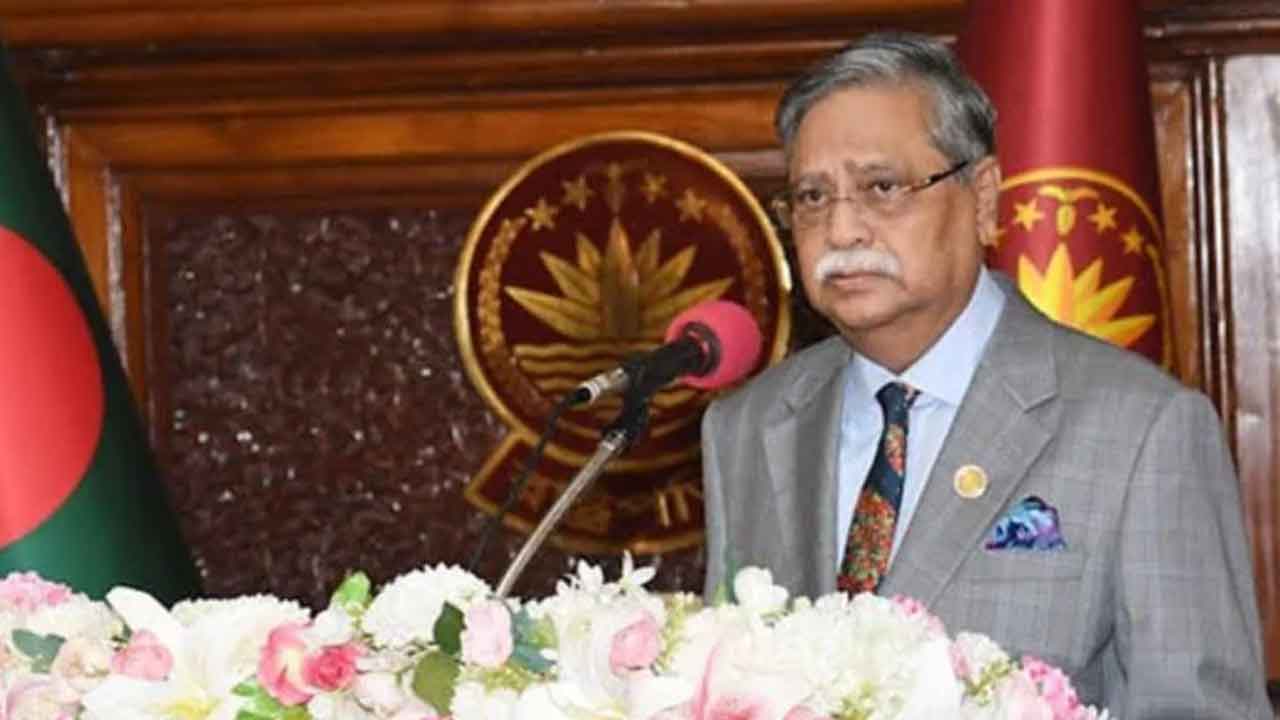 খ্রিস্টান সম্প্রদায়কে ঐক্যবদ্ধভাবে কাজ করতে বললেন রাষ্ট্রপতি