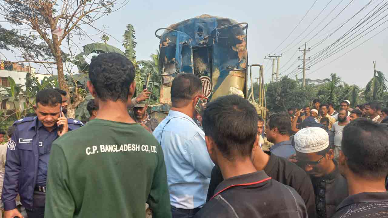 ময়মনসিংহ-নেত্রকোনা রুটে আড়াই ঘণ্টা পর ট্রেন চলাচল স্বাভাবিক