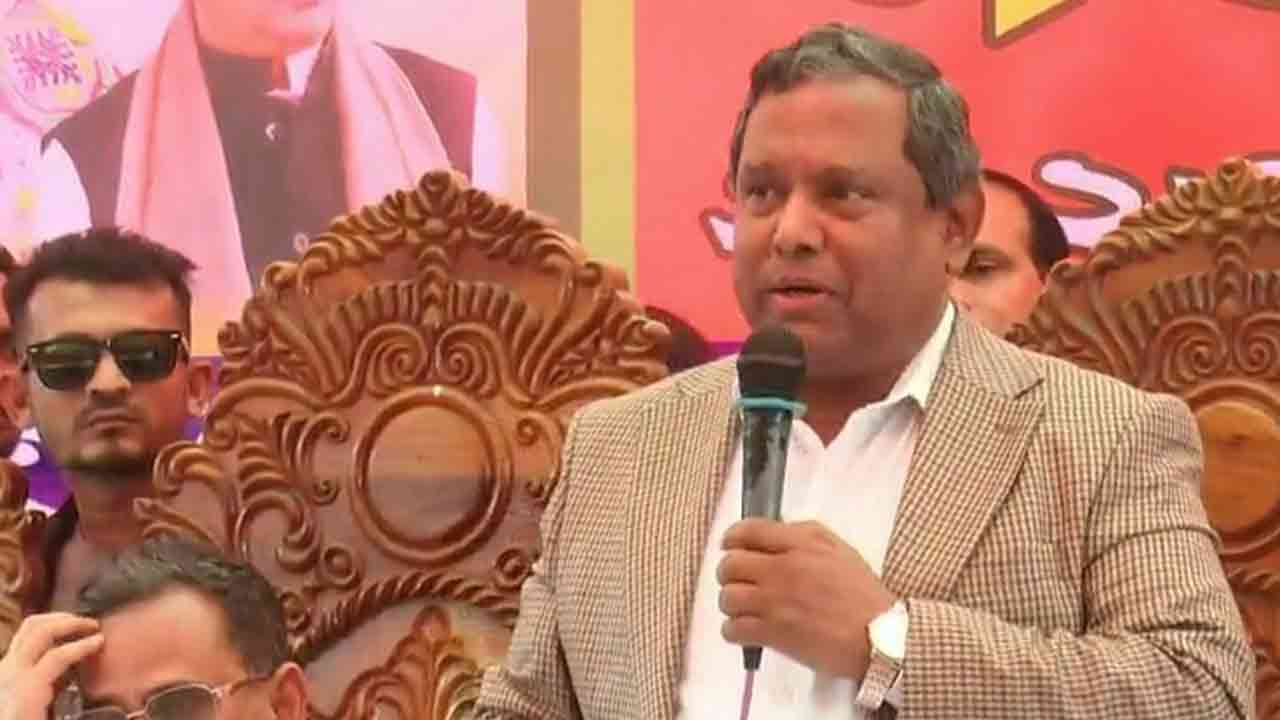 শেখ হাসিনার সমাবেশে লক্ষাধিক মানুষের সমাগম হবে: মির্জা আজম