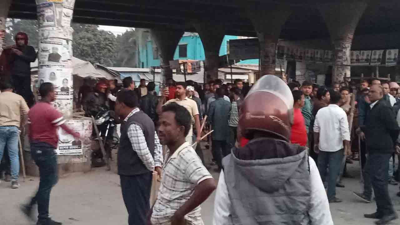 মিঠাপুকুরে ট্রাক মার্কার সমর্থকের ওপর হামলা, আহত ১০