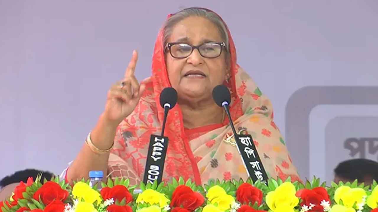 ‌তারেককে ধরে এনে শাস্তি নিশ্চিত করা হবে: প্রধানমন্ত্রী