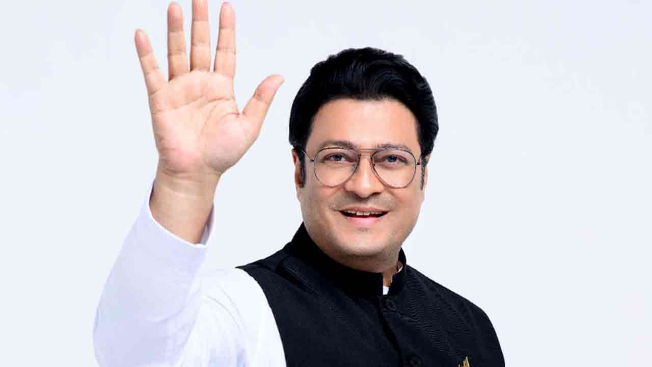 ‘আমি চেয়েছিলাম পর্দার নায়ক থেকে জননায়ক হয়ে উঠতে’