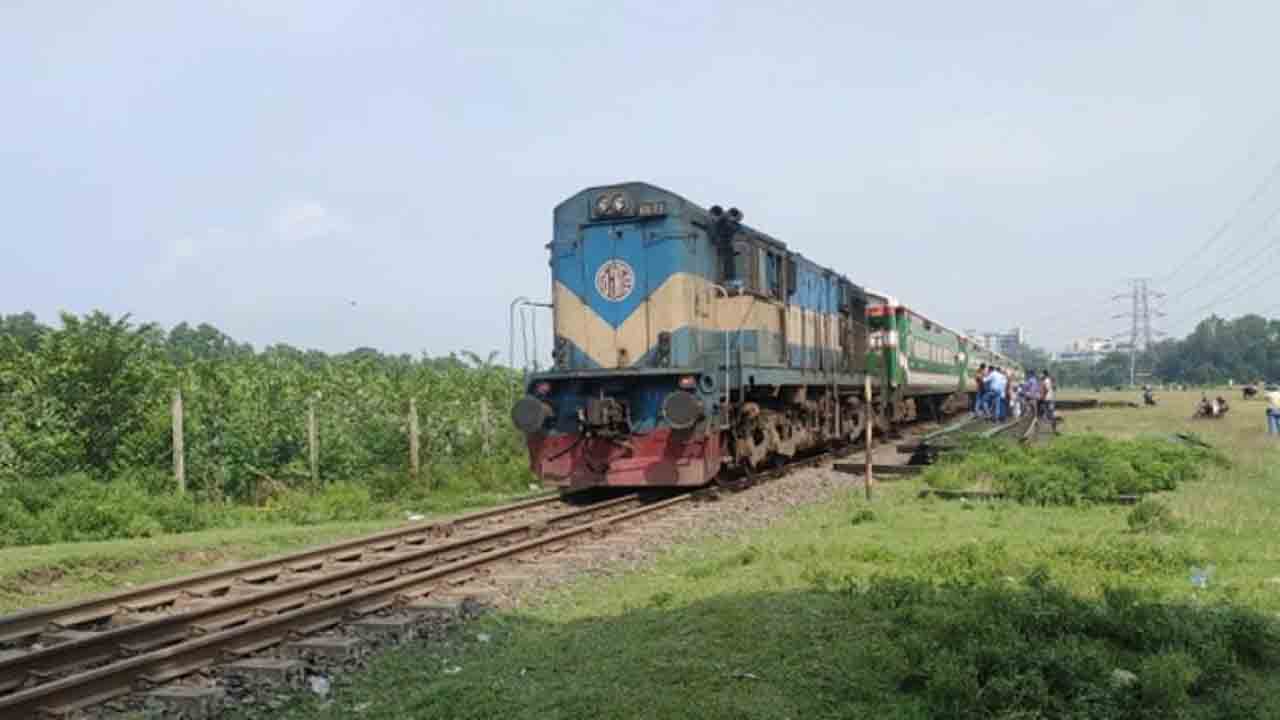 টাঙ্গাইলের কালিহাতীতে ট্রেনে কাটা পড়ে নিহত ২