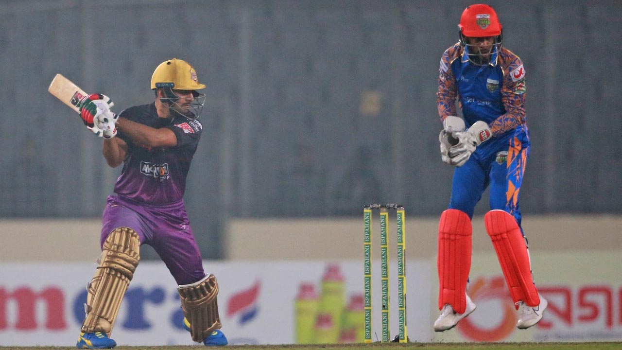 চট্টগ্রামকে হারিয়ে খুলনার উড়ন্ত সূচনা