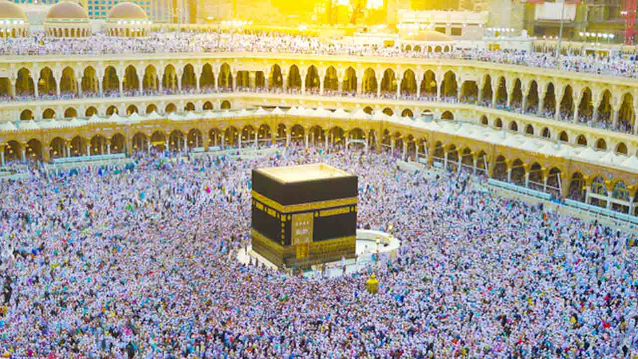 হজ নিবন্ধনে তিন দফা সময় বাড়িয়েও খালি ৫০ হাজার কোটা