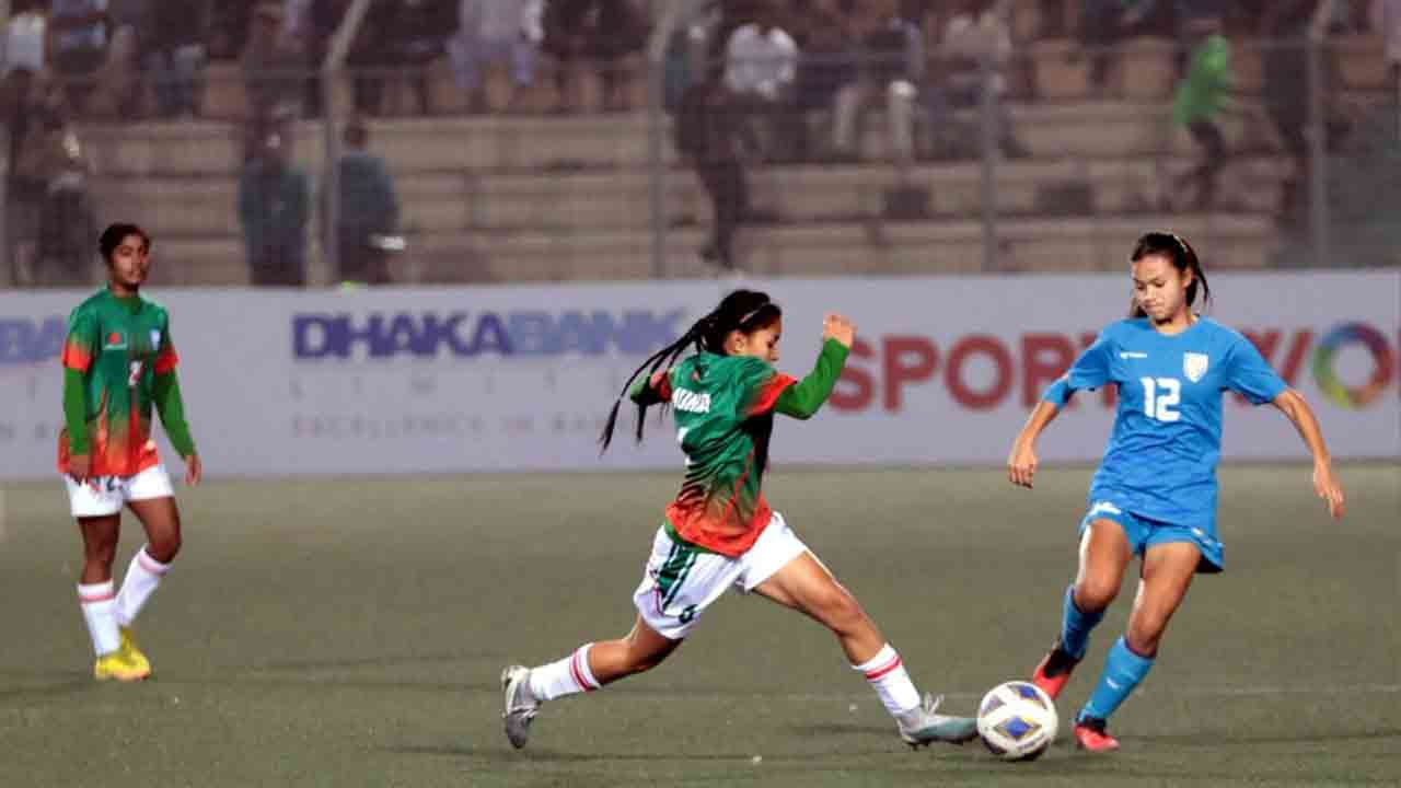 টস বিতর্কের পর বাংলাদেশ-ভারত যৌথ চ্যাম্পিয়ন