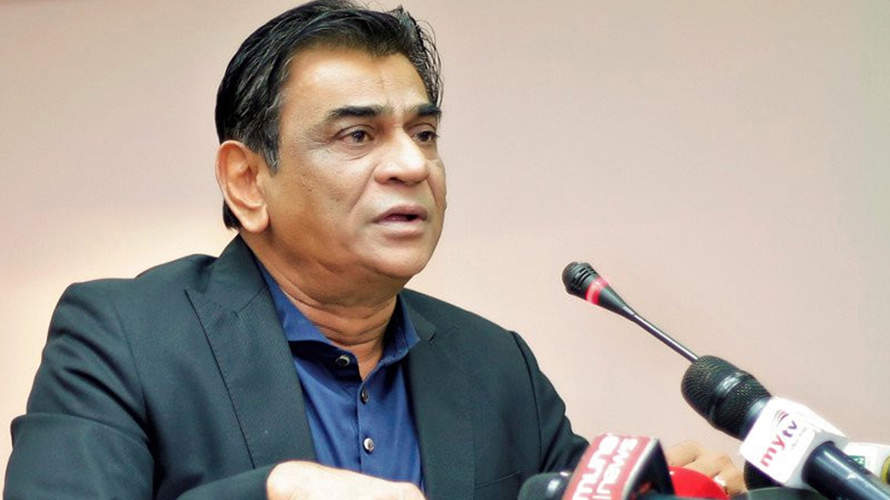 দেশে ফিরলেন বাফুফে সভাপতি সালাউদ্দিন