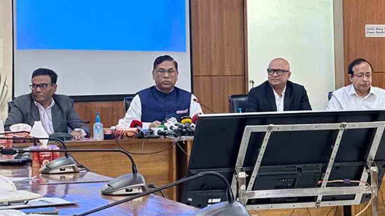 গ্যাস সংকটে এলপিজি ব্যবহারের পরামর্শ প্রতিমন্ত্রীর