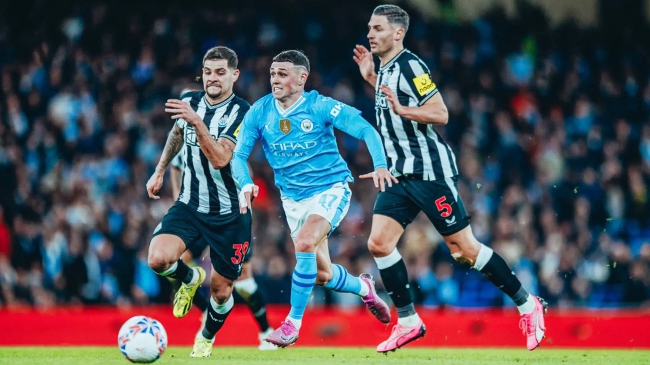 রেকর্ড গড়ে ম্যাচ জিতল ম্যানসিটি