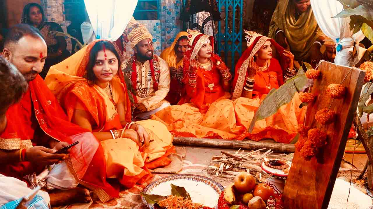 হরিজন সম্প্রদায়ের বিয়ের অনুষ্ঠান (ছবি-দেশ টিভি)
