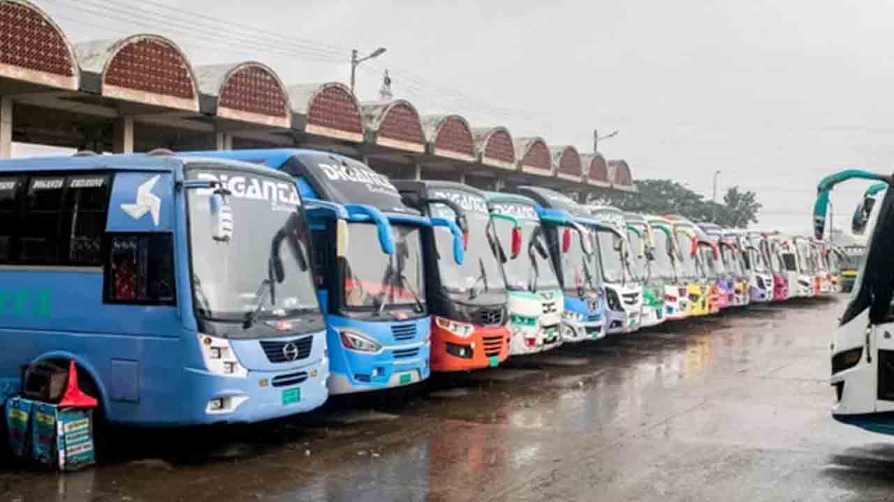 বাসে ঈদযাত্রার অগ্রিম টিকিট বিক্রি শুরু। ফাইল ছবি