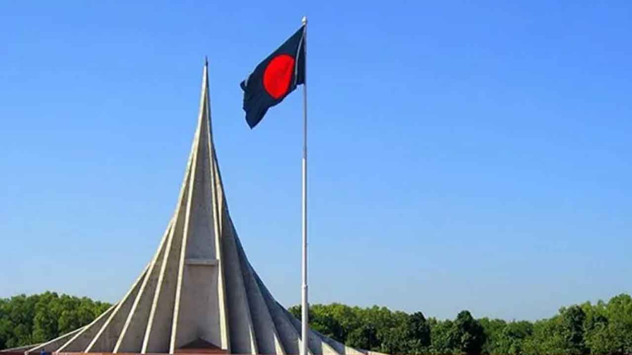 মহান স্বাধীনতা দিবসে সোশ্যাল মিডিয়ায় যা বলছেন নেটিজেনরা