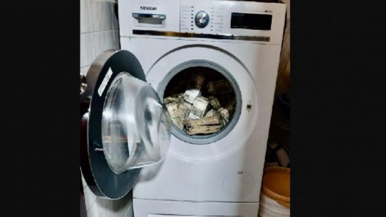 ভারতে ওয়াশিং মেশিনে মিলল বিপুল নগদ অর্থ / ছবি: সংগৃহীত