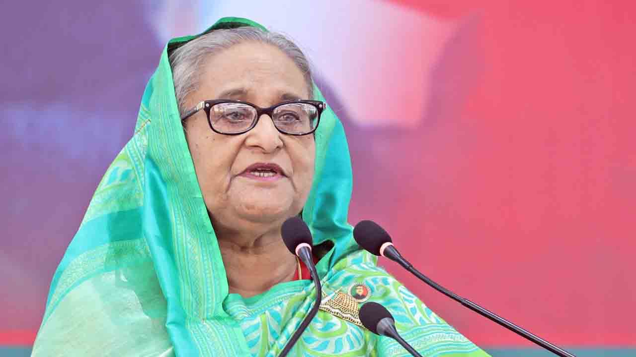 বক্তব্য রাখছেন প্রধানমন্ত্রী শেখ হাসিনা। ছবি: সংগৃহীত