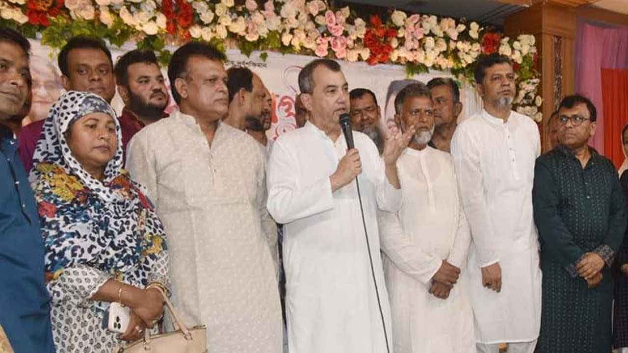 ঈদ আনন্দময় করতে কাজ করছে সরকার : পরিবেশমন্ত্রী