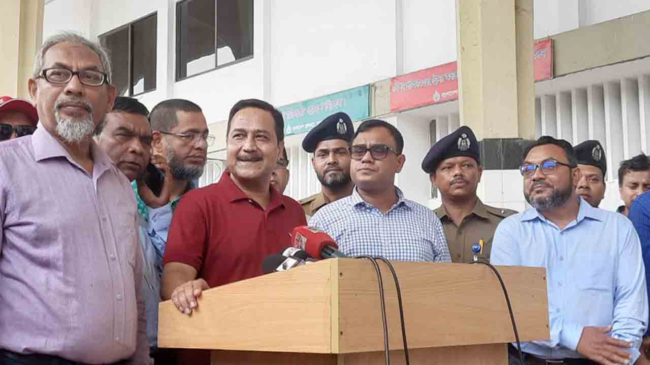 কথা বলছেন রেলওয়ের মহাপরিচালক (ভারপ্রাপ্ত) সরদার সাহাদাত আলী। ছবি: সংগৃহীত