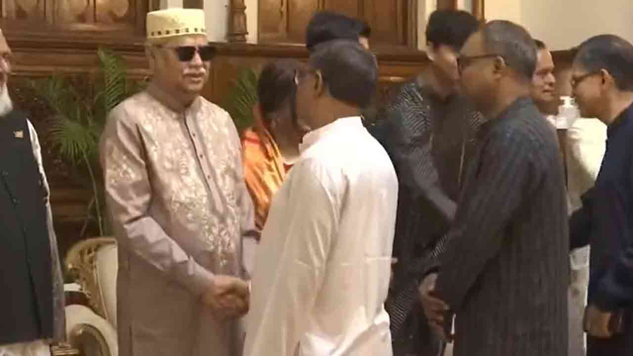 বঙ্গভবনে রাষ্ট্রপতির ঈদ শুভেচ্ছা বিনিময়