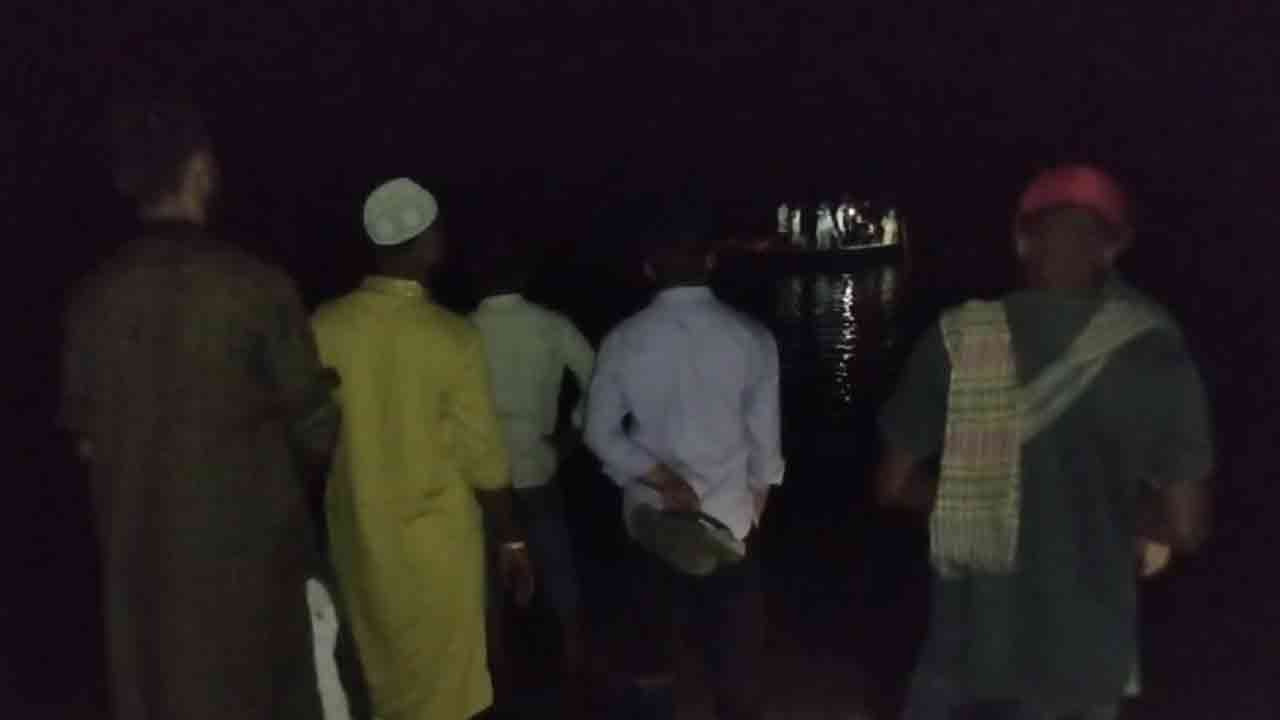 ছবি-দেশ টিভি