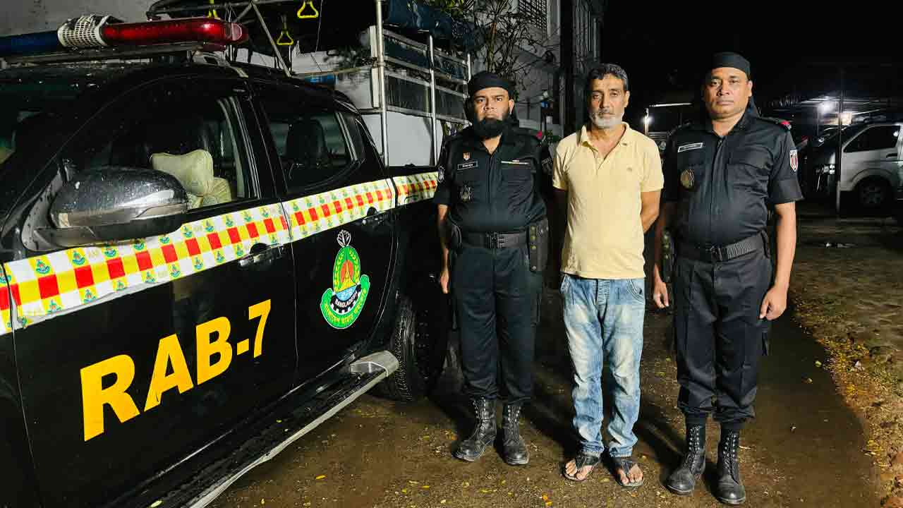 ১৭ বছরের সাজাপ্রাপ্ত আসামি ২১ বছর পর গ্রেপ্তার