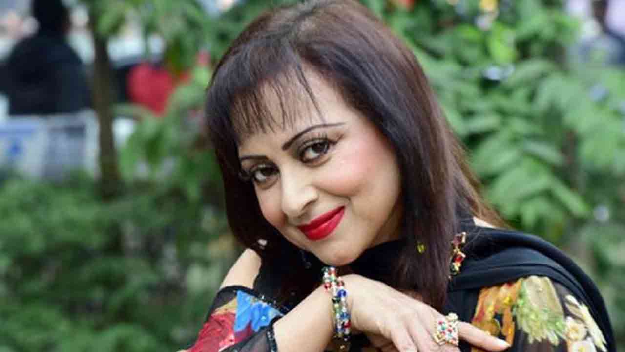 এফডিসিতে ইউটিউবার-নামধারী সাংবাদিক নিষিদ্ধের দাবি অঞ্জনার