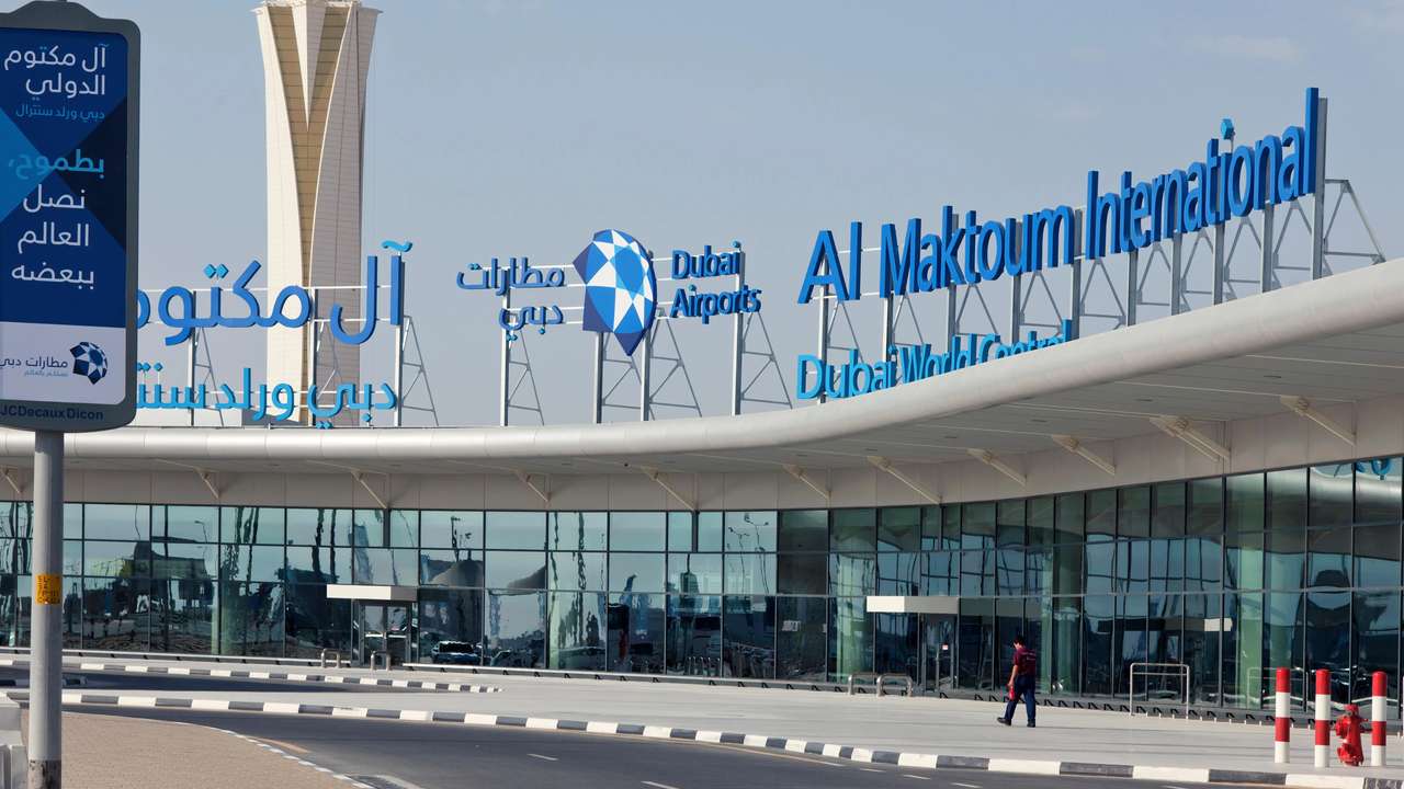 দুবাইয়ে নির্বিতব্য আল মাকতোম আন্তর্জাতিক বিমানবন্দর টার্মিনালের মডেল / ছবি: সংগৃহীত