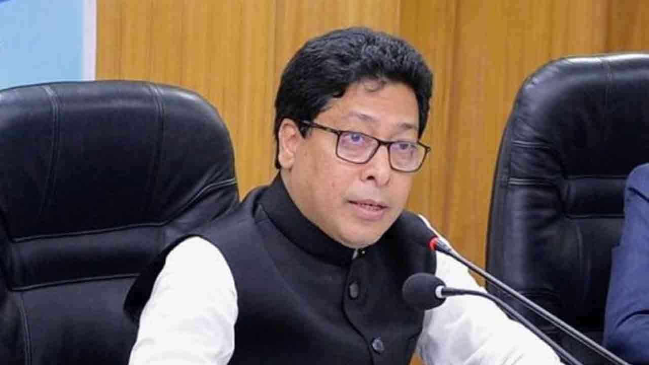চাকরিতে প্রবেশের বয়সসীমা প্রসঙ্গে যা বললেন জনপ্রশাসন মন্ত্রী