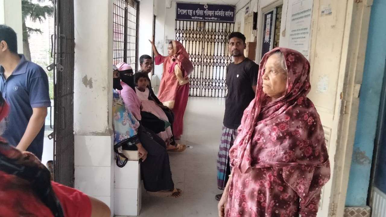 সাতক্ষীরায় মাছের ঘেরে বজ্রপাতে শিশুর মৃত্যু