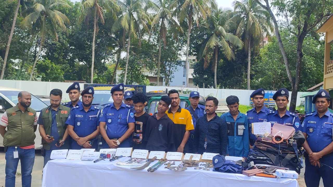 ছবিঃ দেশ টিভি